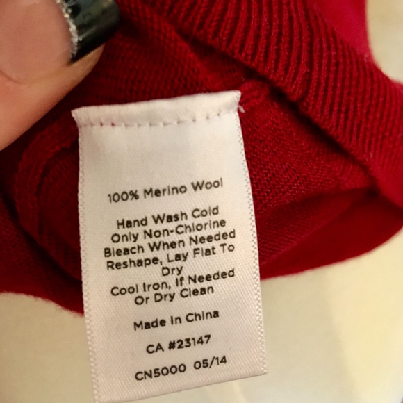NEW TALBOTS MERINO WOOL Wine Red Sweater Size XS - Picture 8 of 8